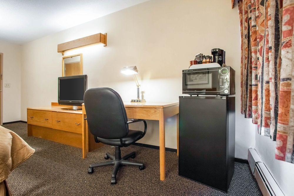 Four Points By Sheraton Milwaukee Airport Esterno foto