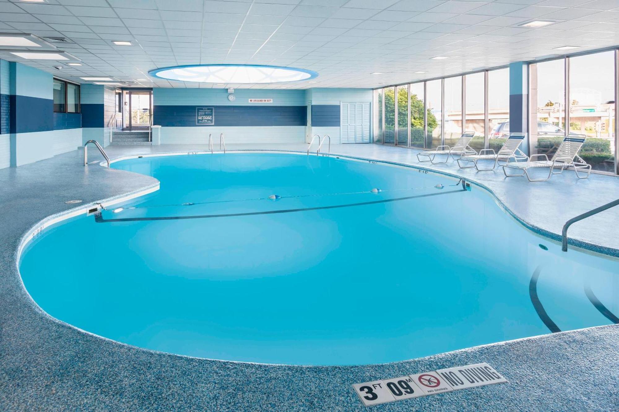 Four Points By Sheraton Milwaukee Airport Esterno foto