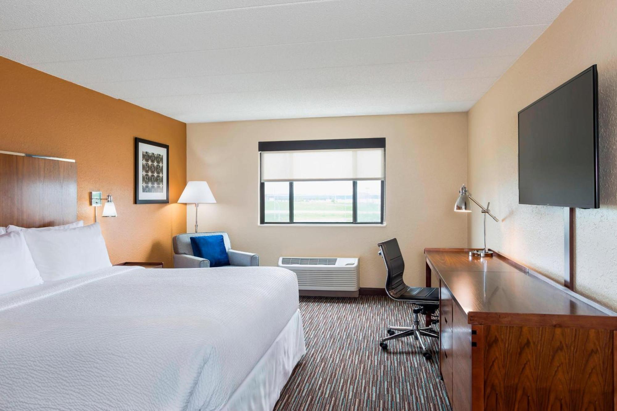 Four Points By Sheraton Milwaukee Airport Esterno foto
