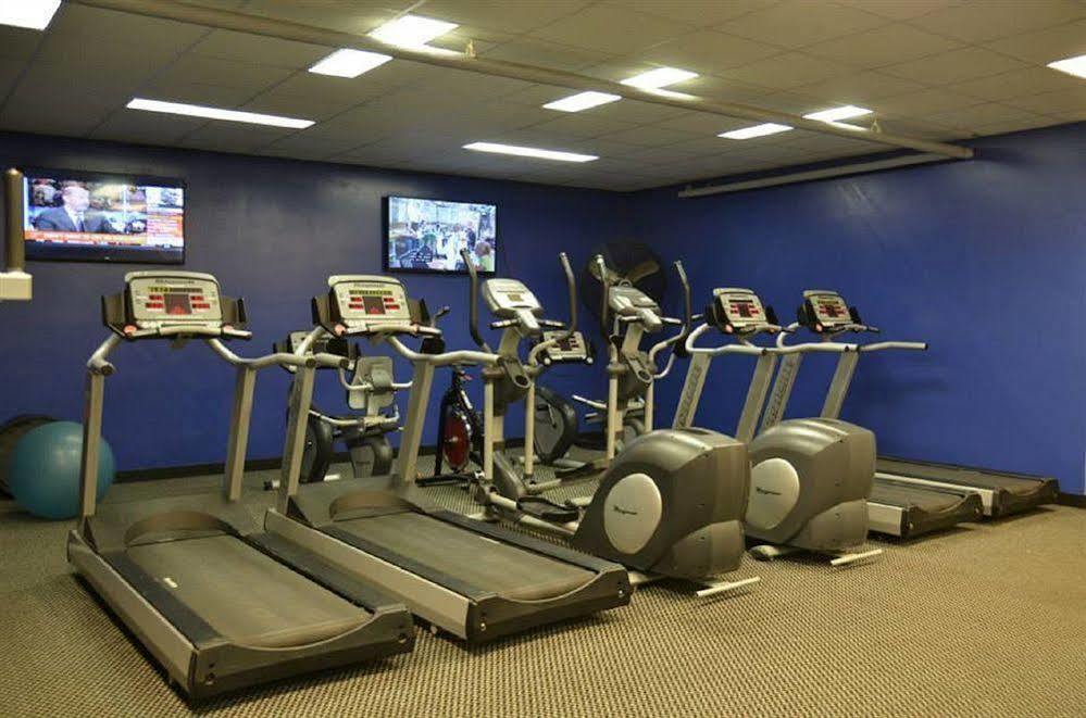 Four Points By Sheraton Milwaukee Airport Esterno foto