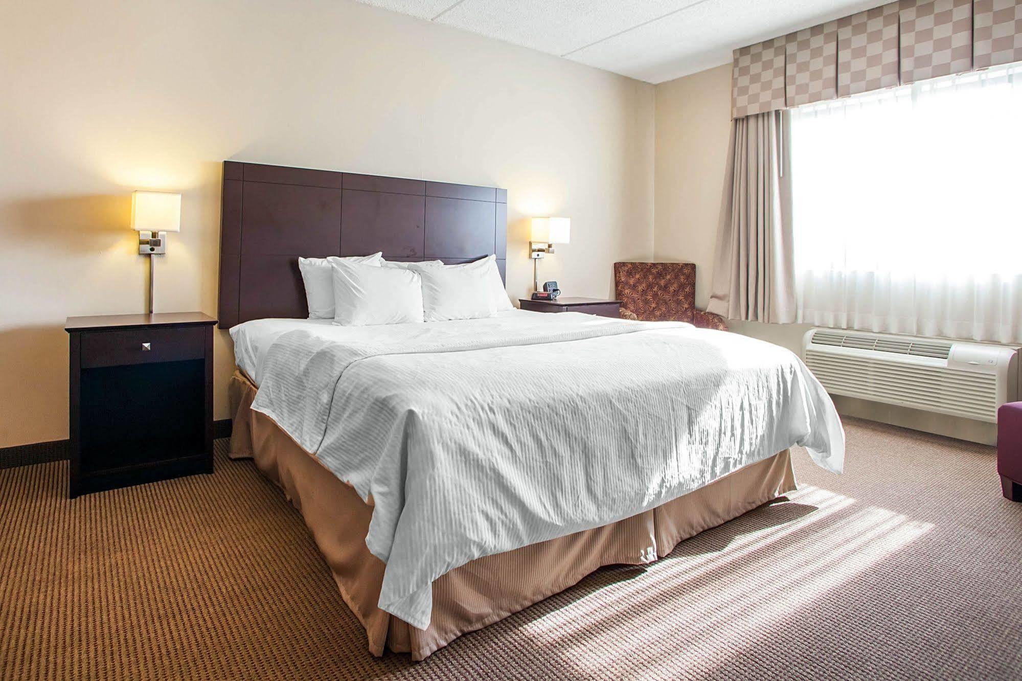 Four Points By Sheraton Milwaukee Airport Esterno foto