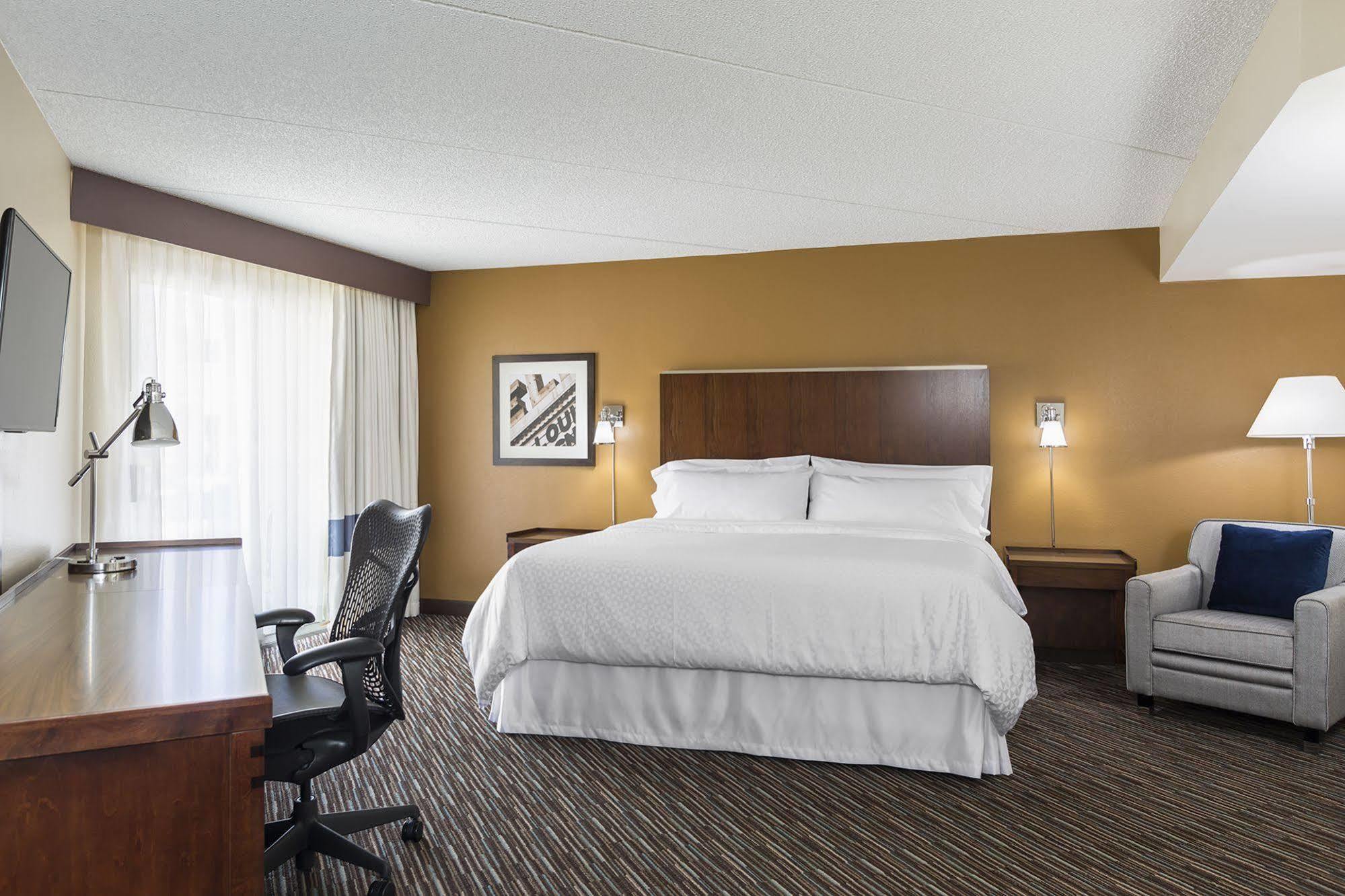 Four Points By Sheraton Milwaukee Airport Esterno foto