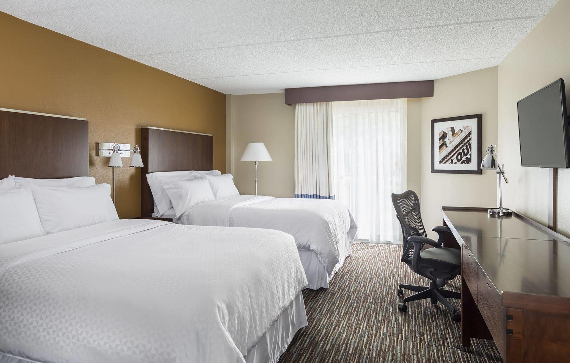 Four Points By Sheraton Milwaukee Airport Esterno foto