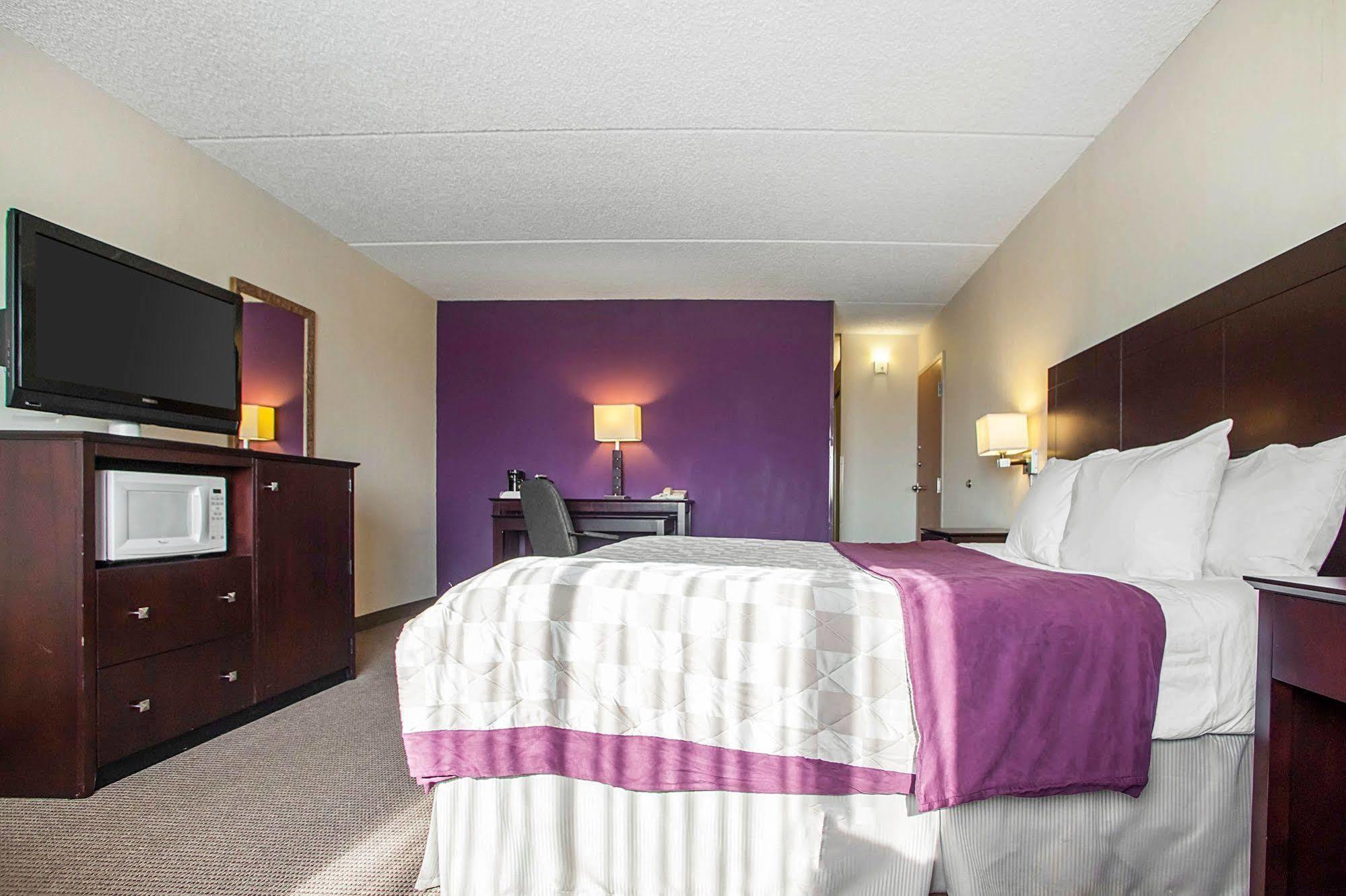 Four Points By Sheraton Milwaukee Airport Esterno foto